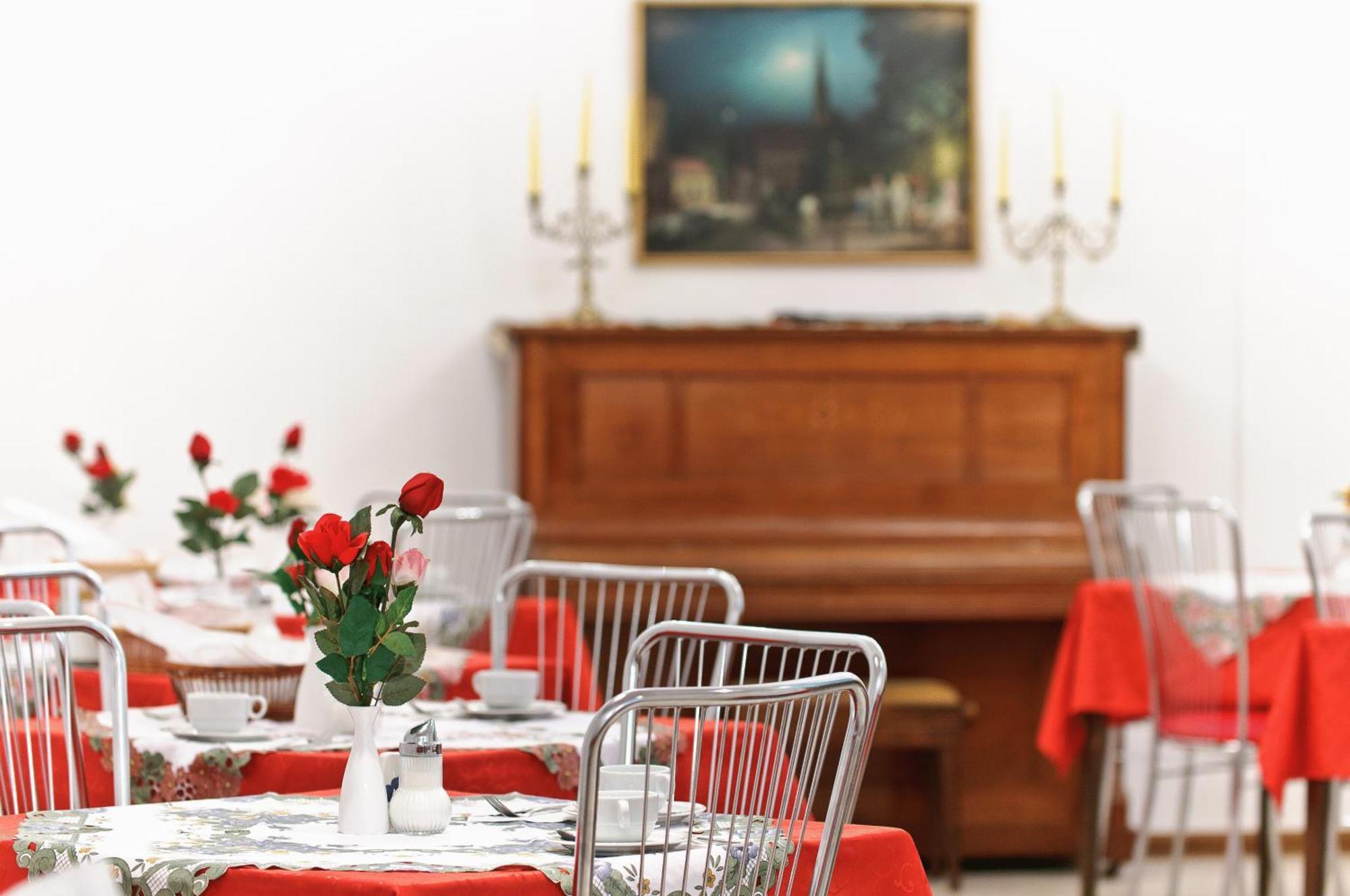 Hotel Viktoria Schoenbrunn 3*