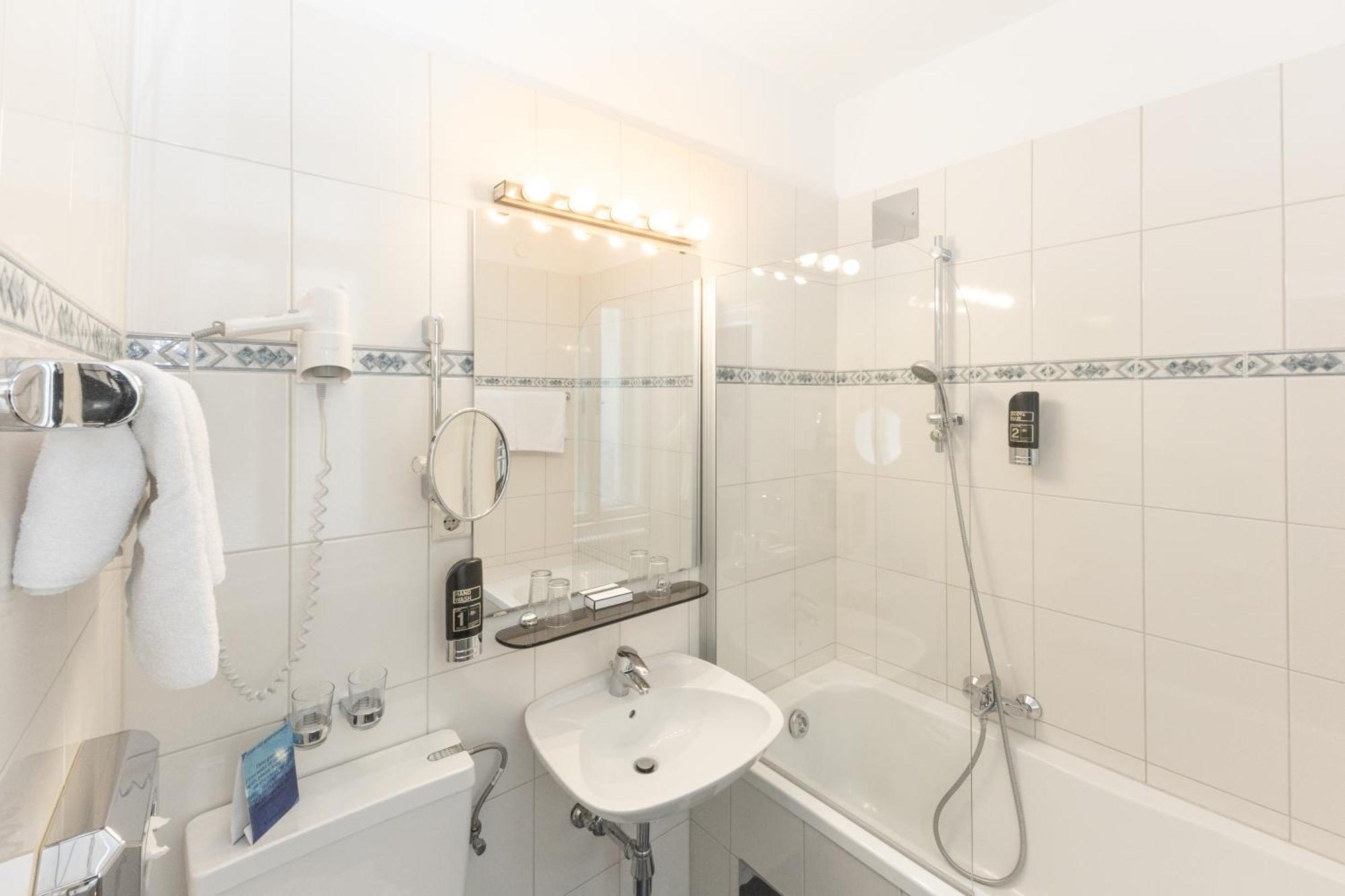 Viktoria Schoenbrunn Hotel 3*