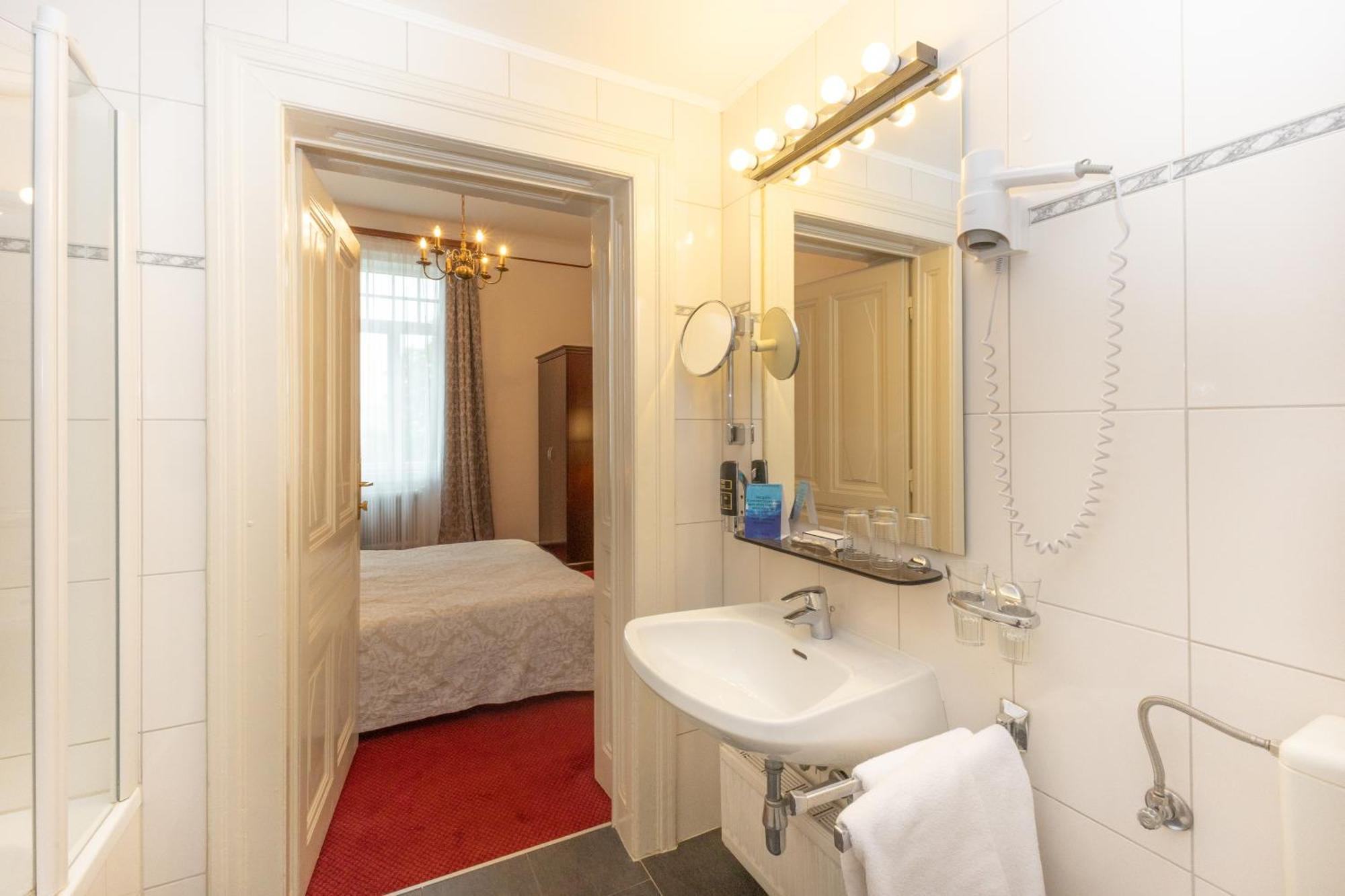 Hotel Viktoria Schoenbrunn Vienna
